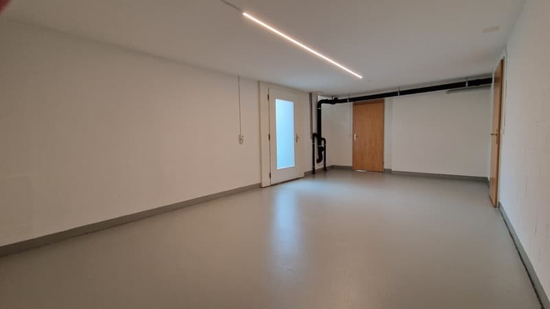 Ruhige Lage mit gedecktem Sitzplatz! (5)