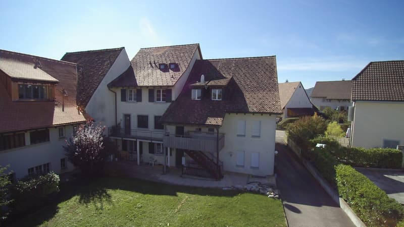 4.5 - Zimmerwohnung mit gedecktem Balkon im Dorfkern von Seltisberg! (12)