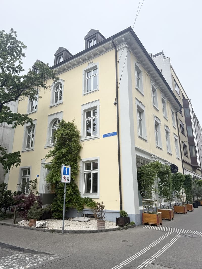 Duplex 4.5-Zimmerwohnung im 1. & 2. OG an bester Lage im Gundeli! (12)