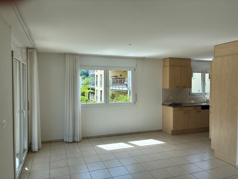4.5-ZIMMERWOHNUNG MIT GROSSZÜGIGEM BALKON UND VIELSEITIGEN NEBENRÄUMEN (3)
