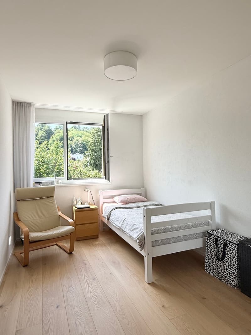 Neuwertiges Reiheneckhaus in Reinach! (9)