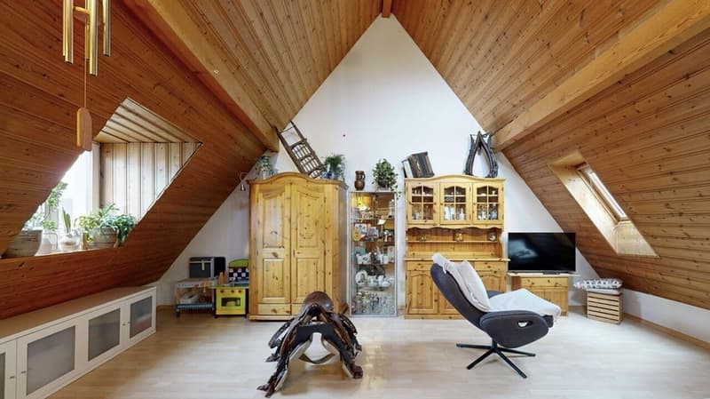 Charmante 4.5-Zimmer-Duplexwohnung mit Terrasse (4)