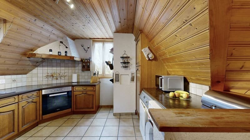 Charmante 4.5-Zimmer-Duplexwohnung mit Terrasse (7)