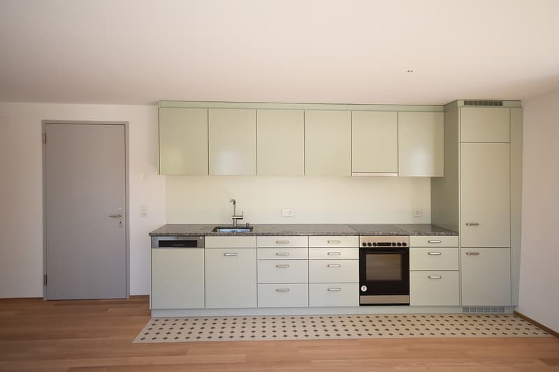 Neuwertige 2.5 - Zimmer Erdgeschosswohnung in Rünenberg! (2)