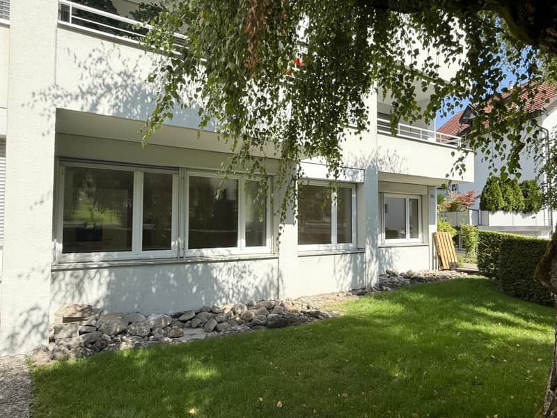 Frisch renoviert - neuwertige 4.5-Zimmer Erdgeschosswohnung in Horgen! (1)