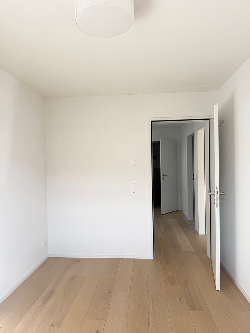 Neuwertiges Reiheneckhaus in Reinach! (9)