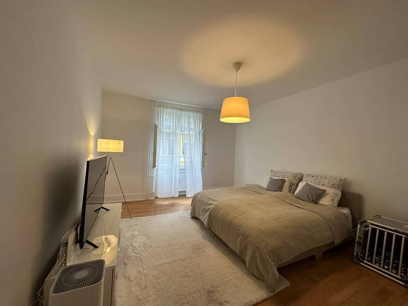 2.5-Zimmer Wohnung mit Altbaucharme und Balkon im St. Johann! (5)