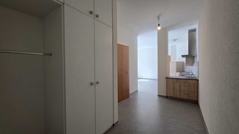 71f36cb0-0aa7-4d83-9576-dd372037cc19.jpg