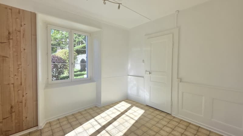 APPARTEMENT AVEC TERRASSE COMMUNE ET GARAGE (8)