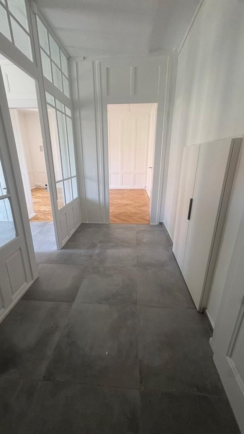 Hall_-_1.jpg