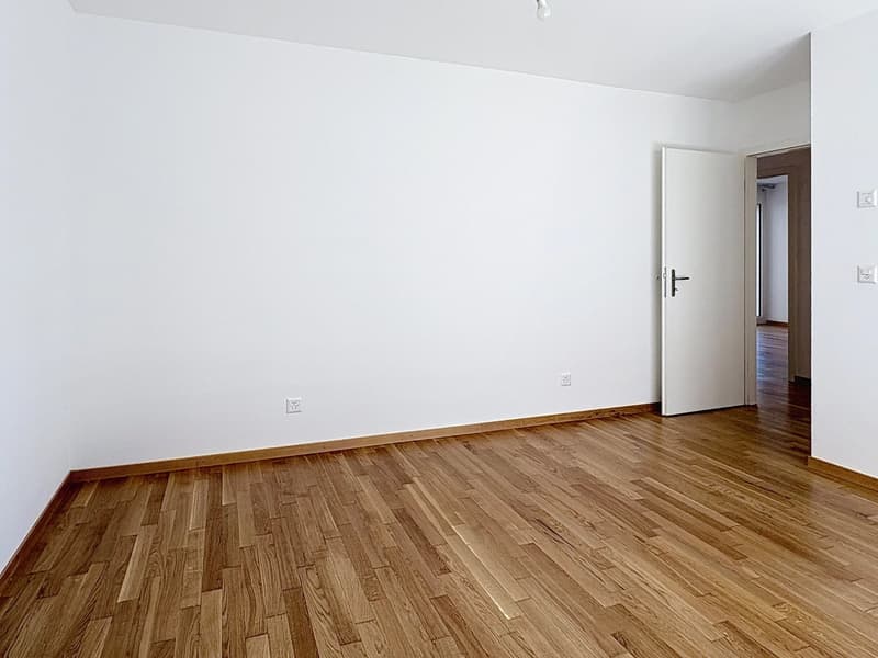 Bel appartement de 4,5 pièces situé à deux pas du lac et de toutes les commodités (7)