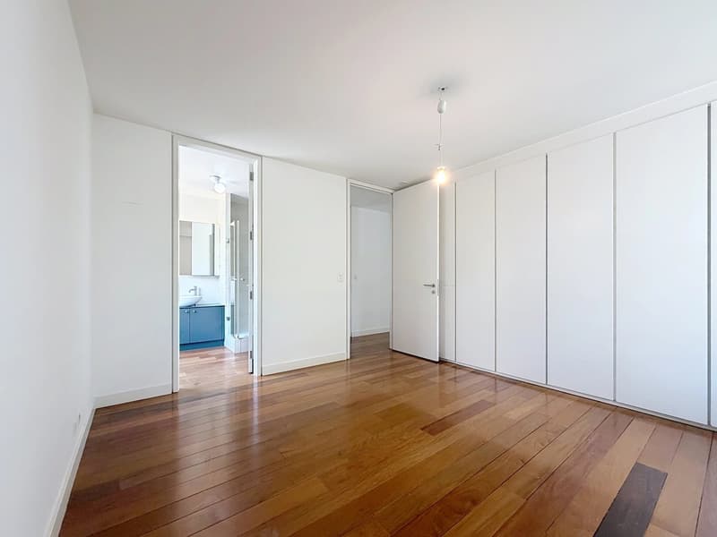 Superbe appartement lumineux, situé à deux pas du lac et du prestigieux Montreux Palace (8)