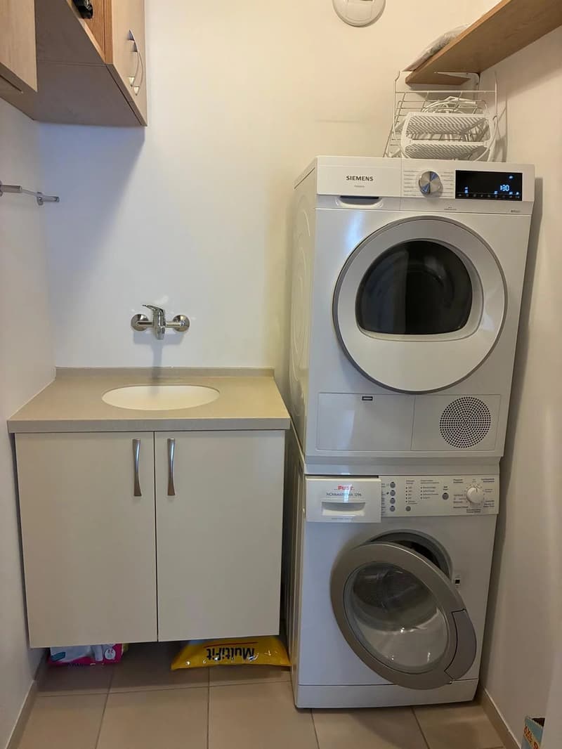À louer : très bel appartement avec jardin privatif. Bail à durée déterminée de deux années. (7)