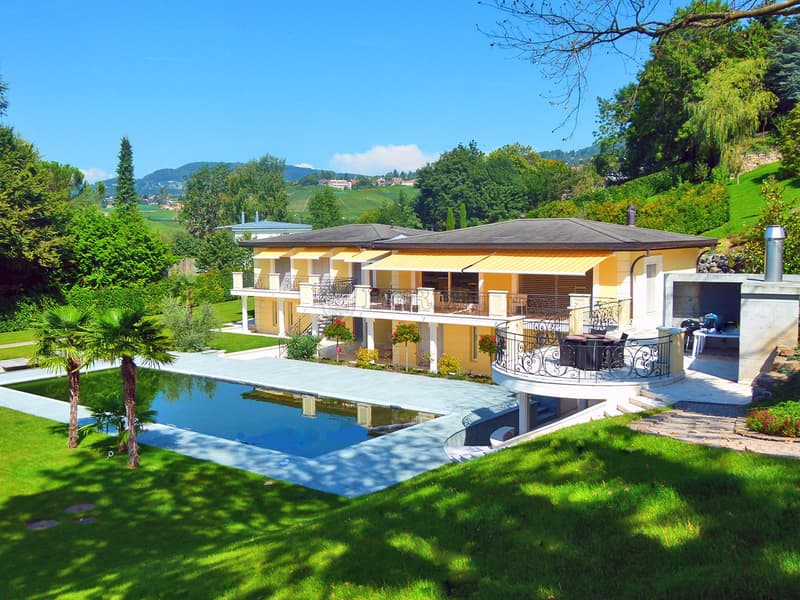 Propriété avec piscine extérieure à vendre sur la commune de Montreux, Riviera Vaudoise