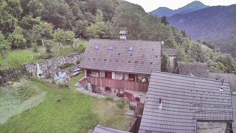 Ancien rustico entièrement rénové à vendre à Canfinello (Italie) (2)