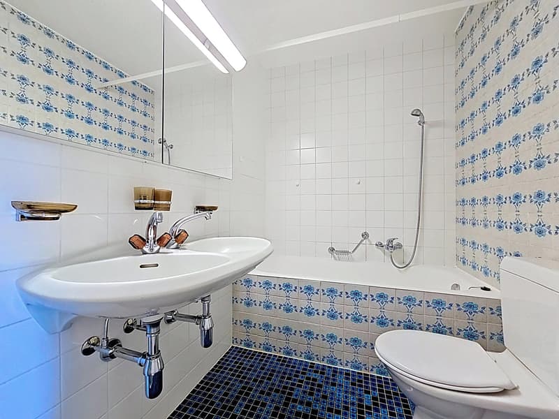 Charmant appartement avec grand balcon proche du centre-ville (11)