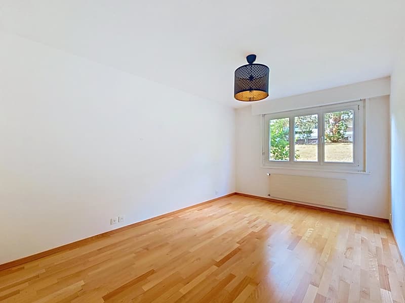 Charmant appartement avec grand balcon proche du centre-ville (8)