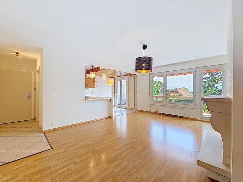 Charmant appartement avec grand balcon proche du centre-ville (2)
