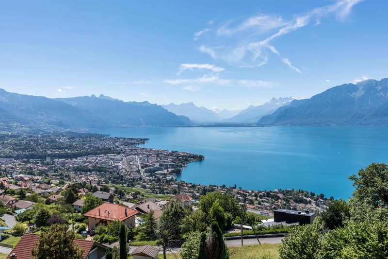 Propriété lumineuse avec piscine et vue panoramique (2)