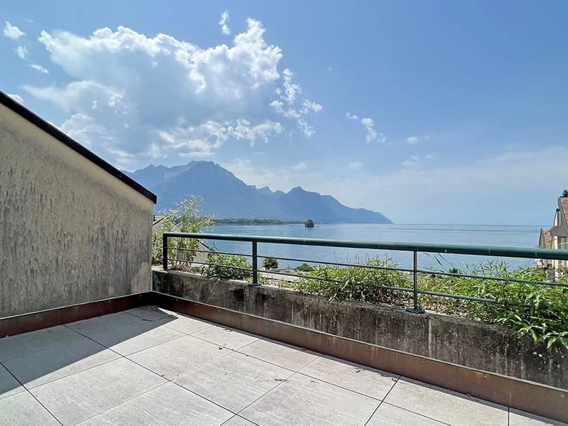 Appartement au dernier étage, au bord du lac (1)