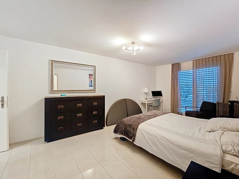 Bel appartement de 4,5 pièces au centre-ville de Montreux (8)