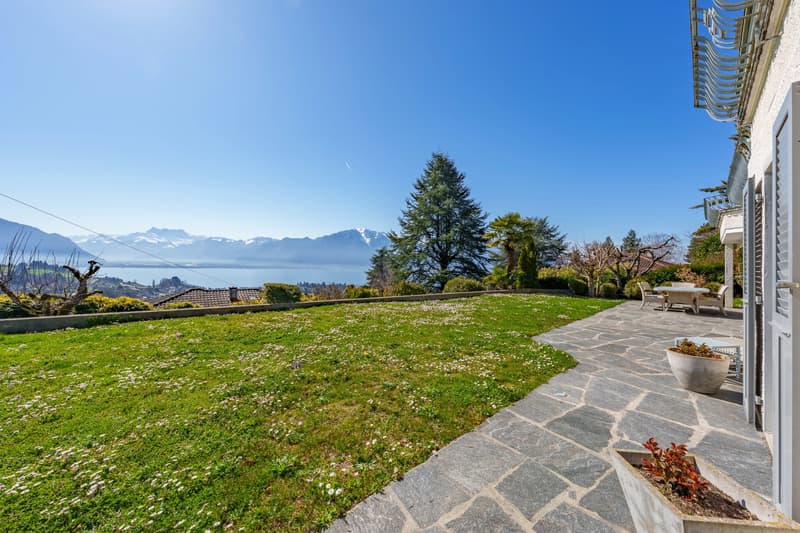 Charmante propriété avec une vue imprenable (2)