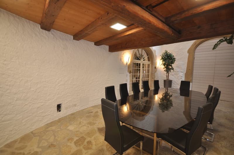 Bureaux au Château de Peseux (2)