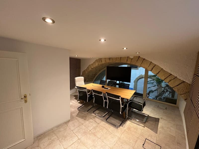 Bureaux au Château de Peseux (5)