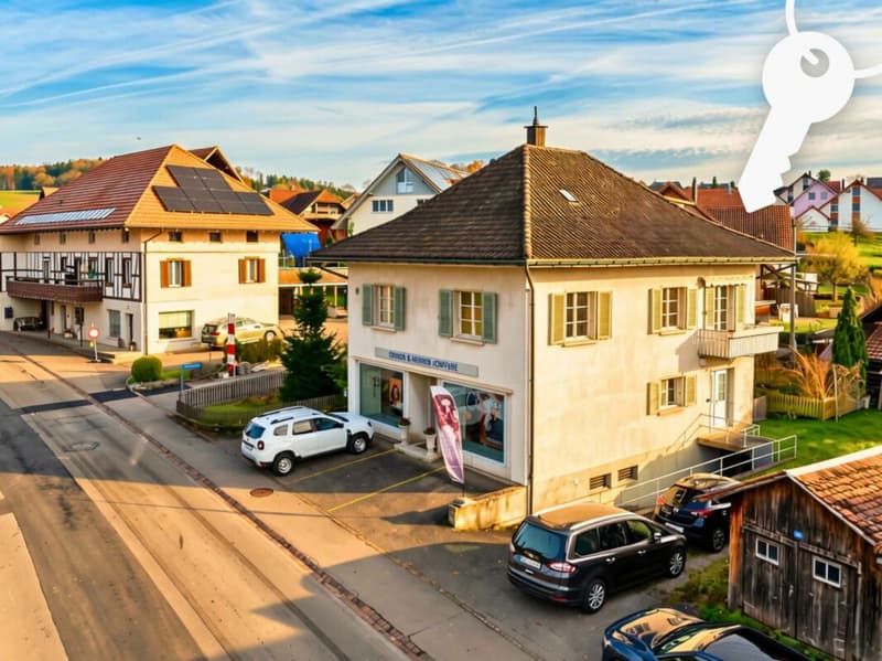 Charaktervolles Wohn- und Geschäftshaus mit Tradition in Schnottwil (1)
