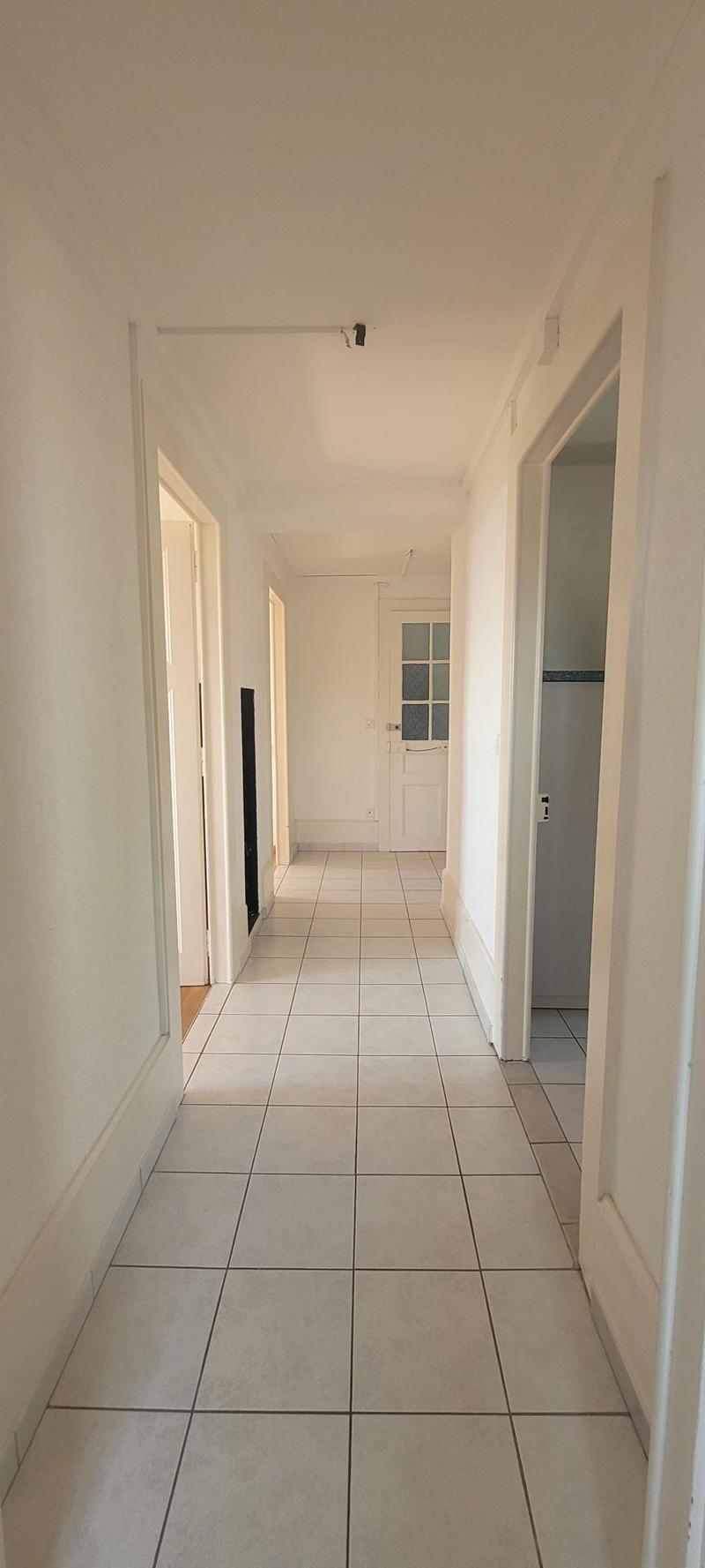 3.5 pièces lumineux à Auvernier, disponible immédiatement (4)