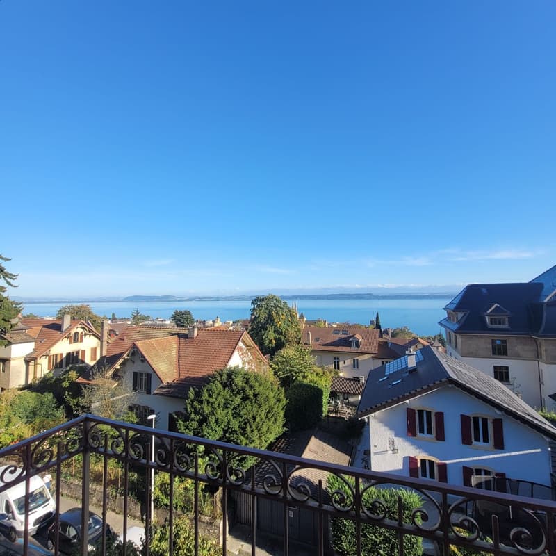 Appartement lumineux de 3.5 pièces avec balcon à Neuchâtel (1)