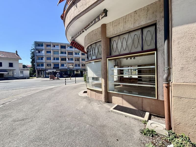 Local commercial et appartement de 2.5 pces (7)