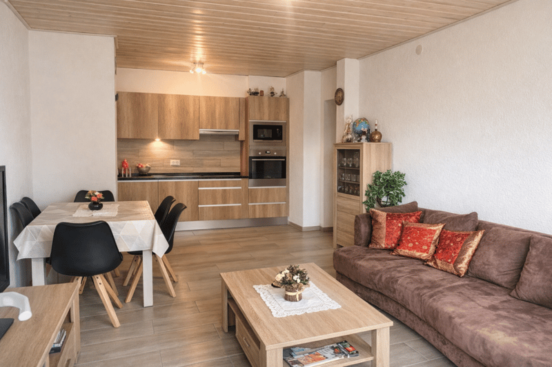 Local commercial et appartement de 2.5 pces (8)