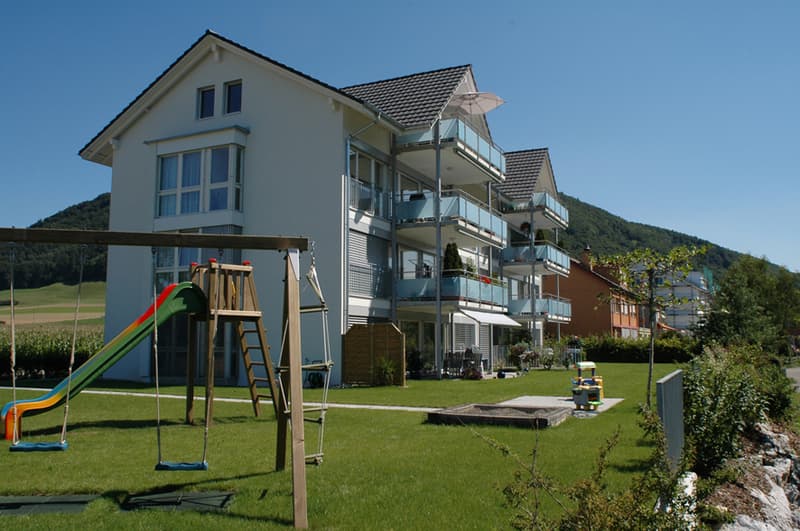 Helle und geräumige 4.5-Zimmer-Wohnung mit Balkon und Abendsonne (1)