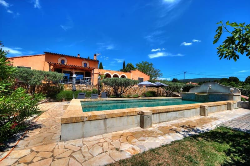 Villa individuelle 7 pièces à Aups (22)