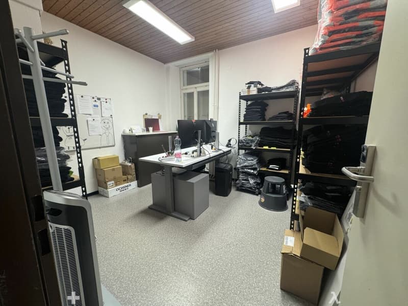 Geschäftslokal an Top-Lage in Biel zu vermieten (7)