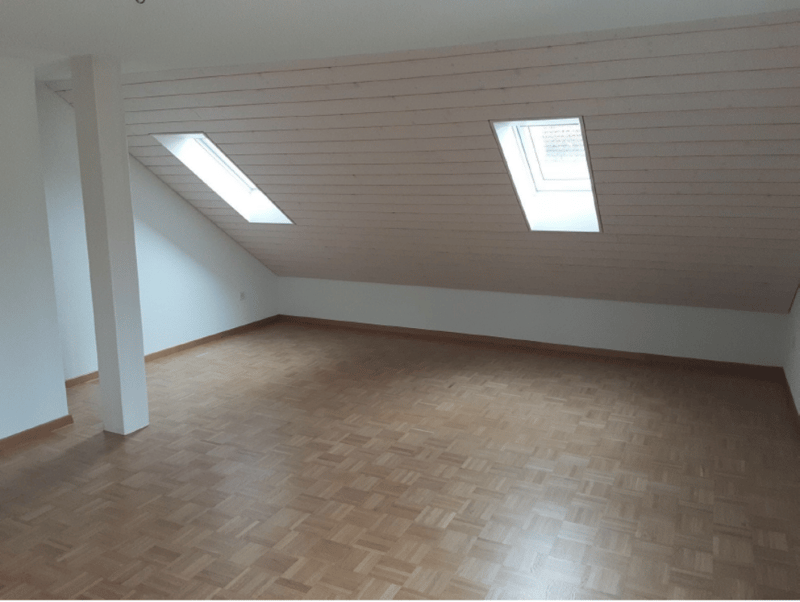 2-Zimmer-Dachwohnung ohne Balkon / 2-pièce-mansardé sans balcon (5)