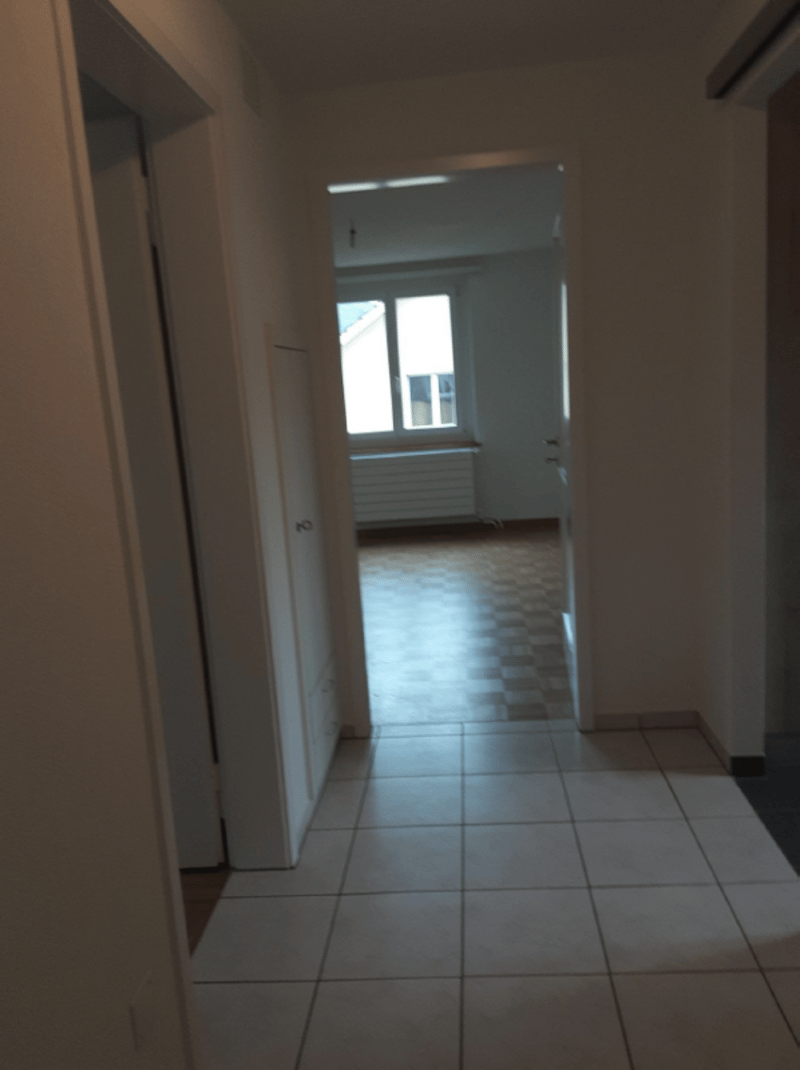 2-Zimmer-Dachwohnung ohne Balkon / 2-pièce-mansardé sans balcon (8)