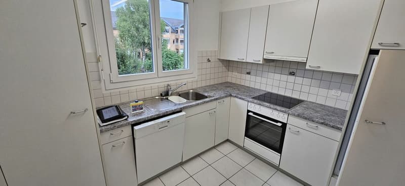 Appartement mansardé (sans balcon) au quartier calme coopérative Geyisried (2)