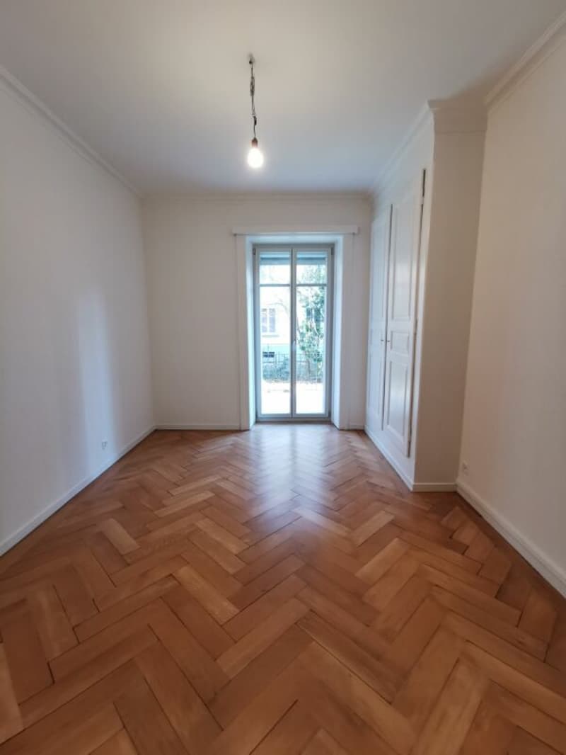 Bel appartement rénové près du parc municipal (6)