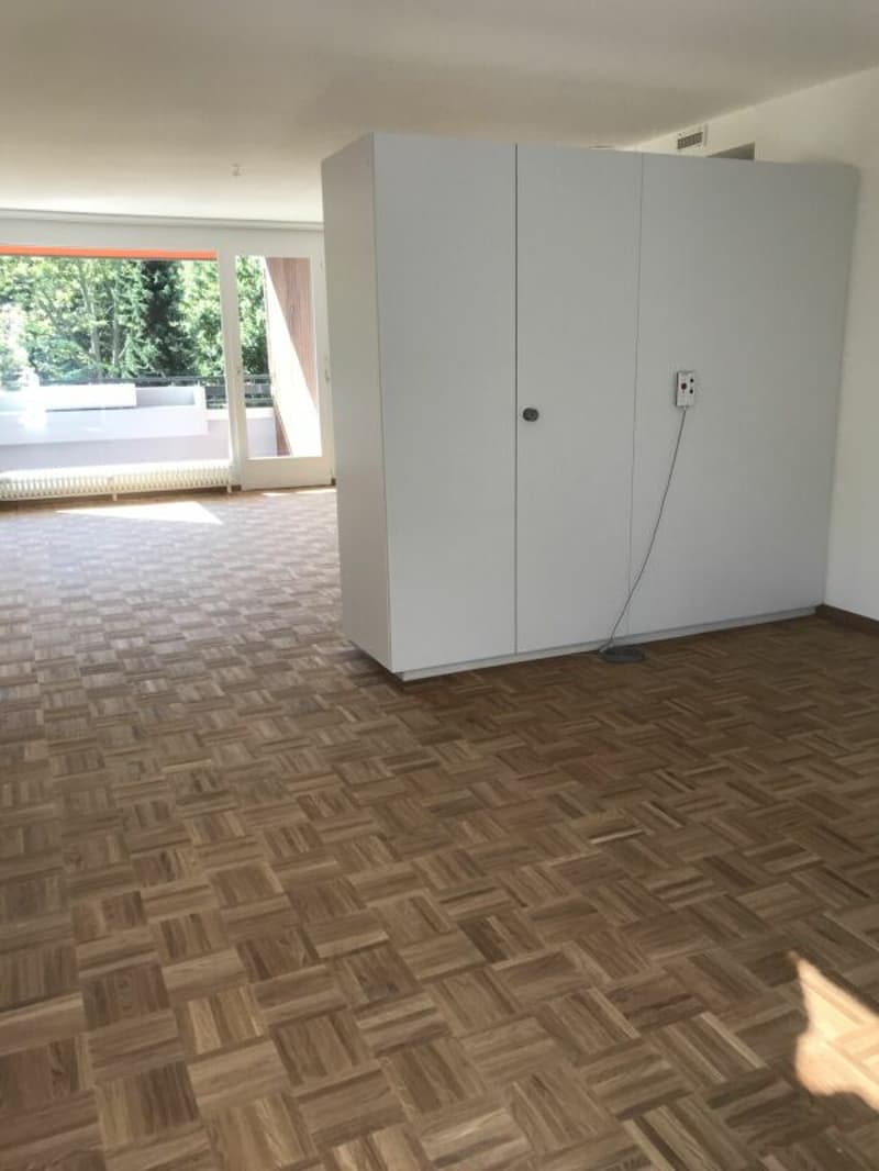 Schöne 2½-Zimmerwohnungen - Wohnen im Alter mit Dienstleistungen (8)