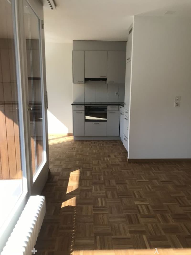 Schöne 2½-Zimmerwohnungen - Wohnen im Alter mit Dienstleistungen (4)