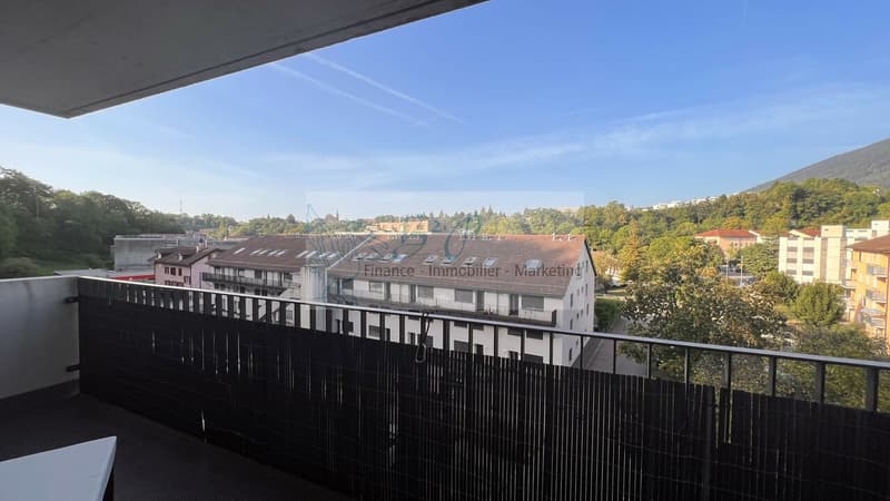 Bel et grand appartement de 5.5 pièces est à louer sur Boudry ! (8)