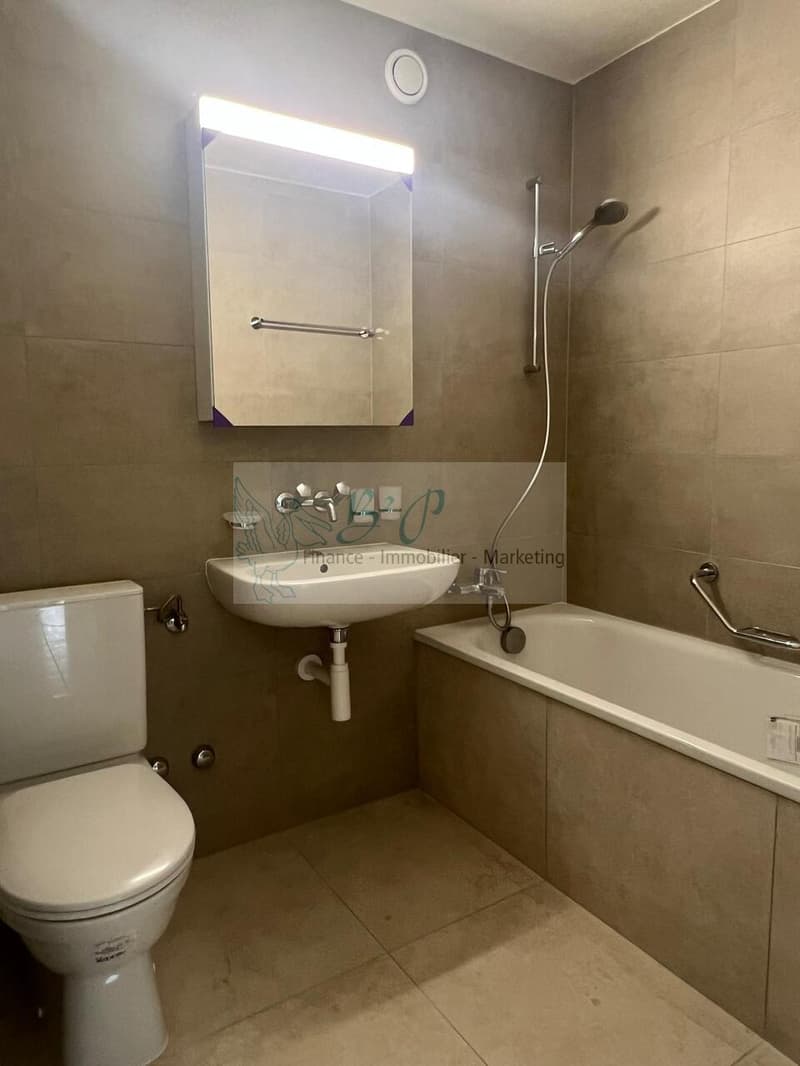 Grand et lumineux appartement de 3.5 pièces à Boudry (9)