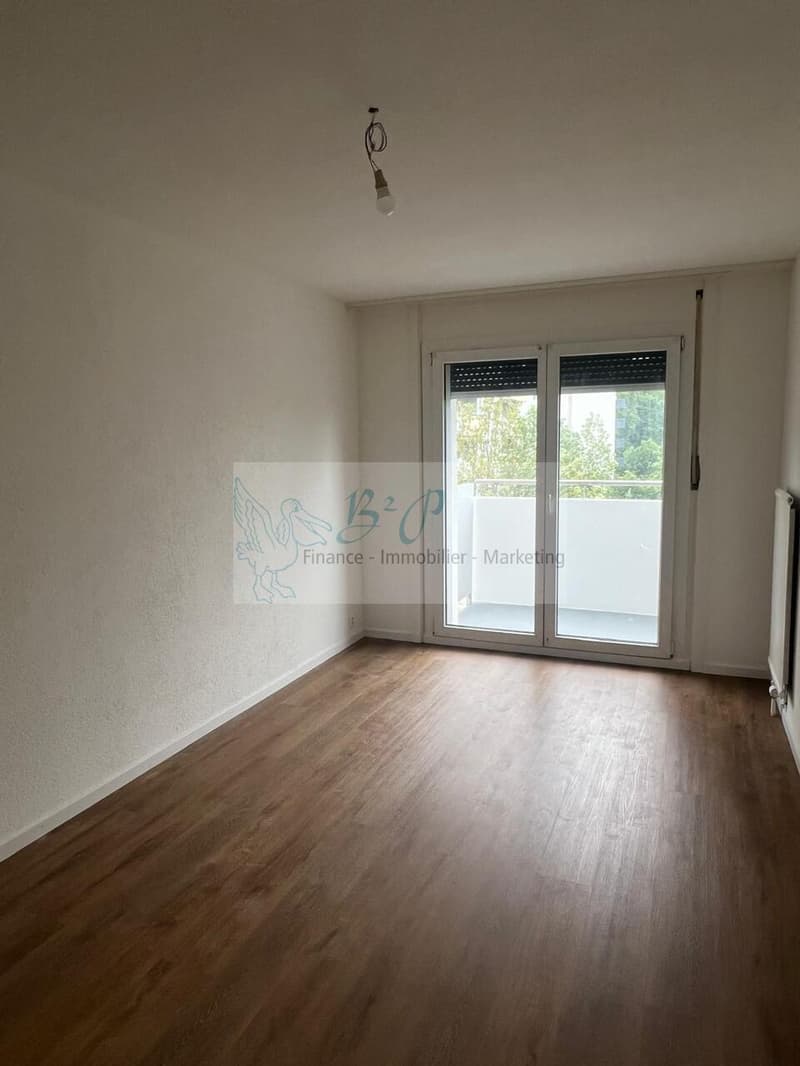 Grand et lumineux appartement de 3.5 pièces à Boudry (5)