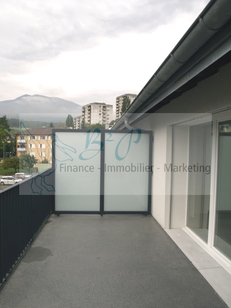 Appartement moderne et spacieux en duplex de 5 pièces à Boudry (1)