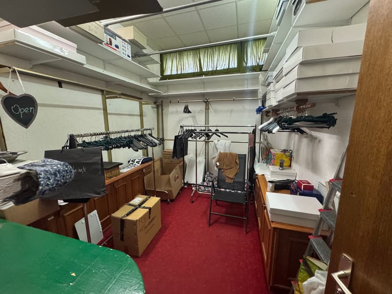 Charming Retail Space in the Heart of Montana, Crans-Montana (10)