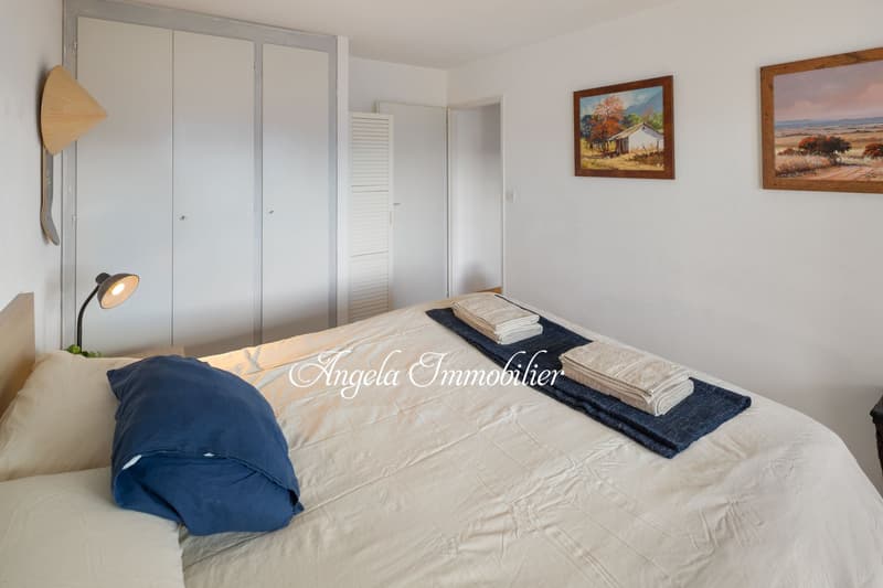Furnished 3.5-Room Apartment with Stunning Mountain Views in Crans-Montana (5)