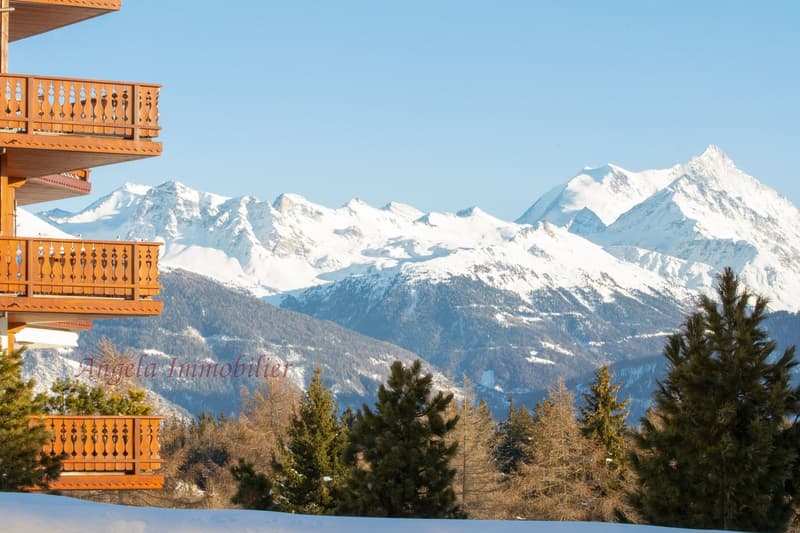 Stunning 3-Bedroom Apartment in the centre of Crans-Montana with SPA facilities (1)
