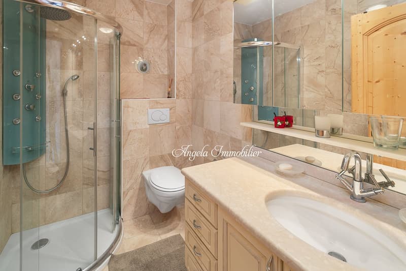Charming 2 bedroom, 2 bathroom apartment with spa 5mins walk to the center (9)